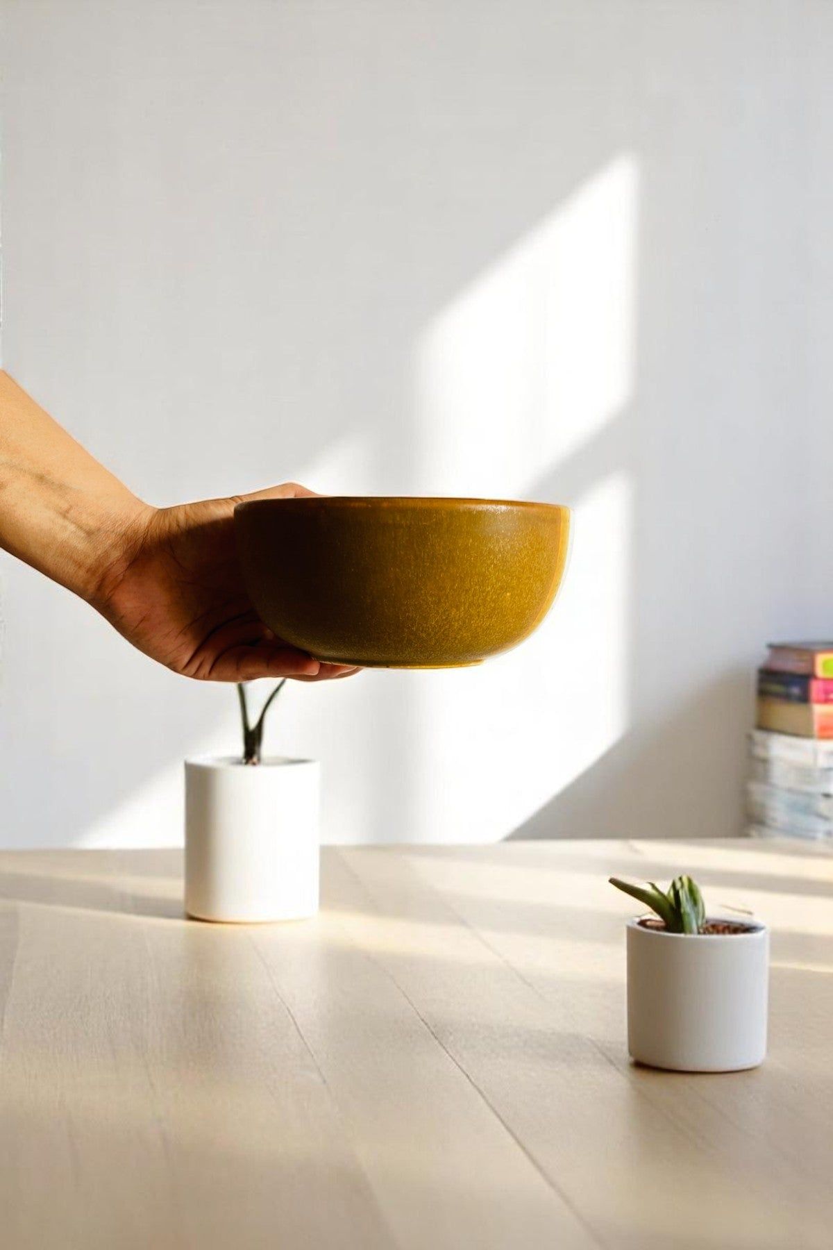 Kiss of the Coast Serving Bowl